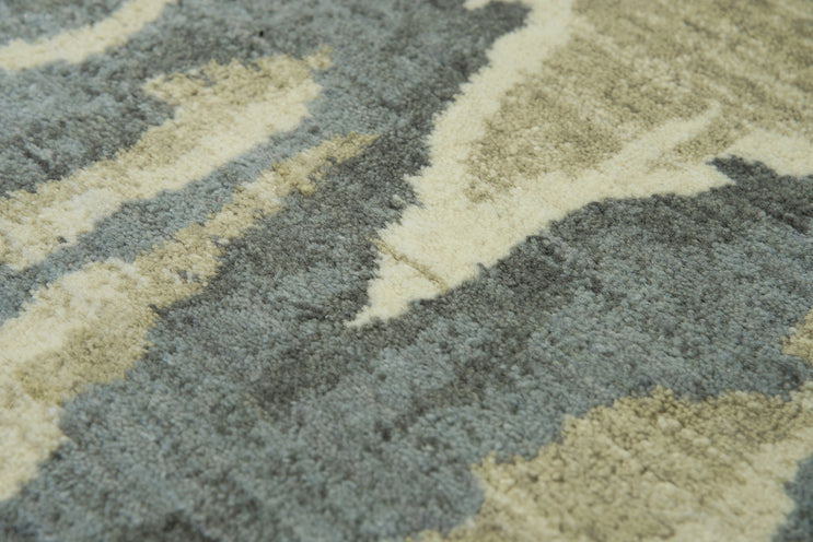 Gossamer Gray And Gold 8x10 Rug